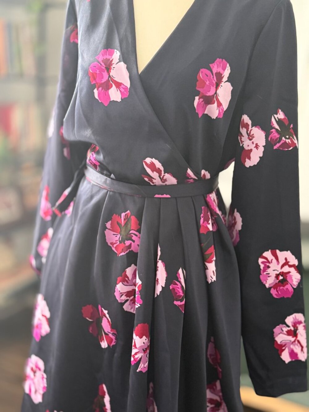 NWT joie miltona floral wrap dress - Picture 3 of 6